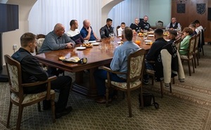 perex-úspěšní sportovci na radnici.jpg