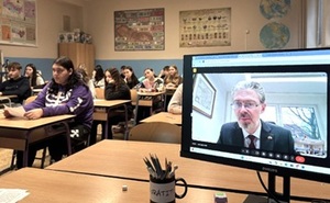 zš školská velvyslanec malá.jpg