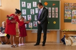 1_ZŠ a MŠ Borovského - prvňáčky pozdravil primátor Jan Wolf